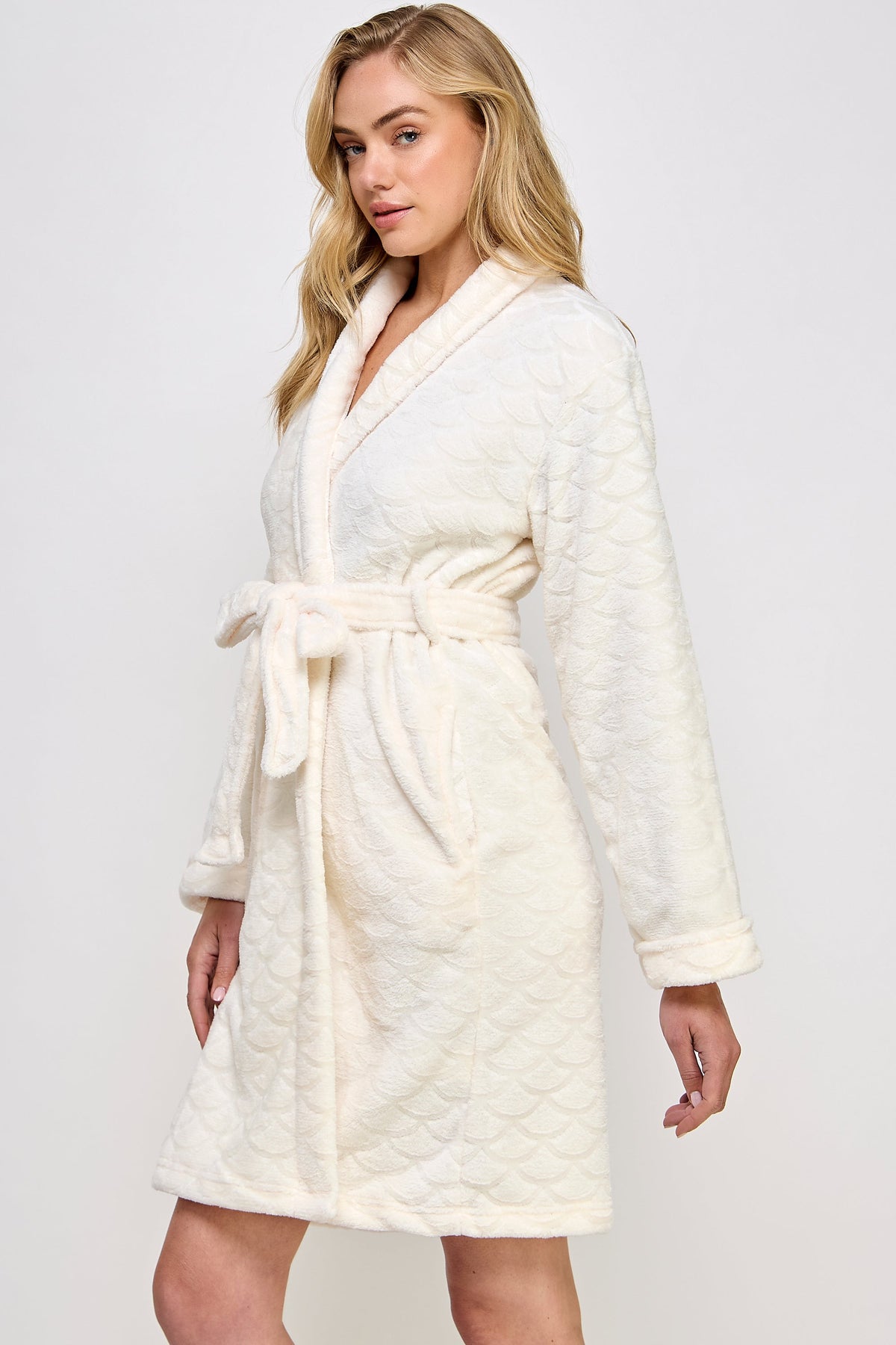 2490 Ariel Robe-1