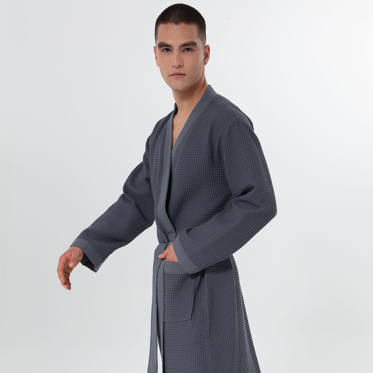1077 Men's Lightweight Kimono Waffle Spa Robe