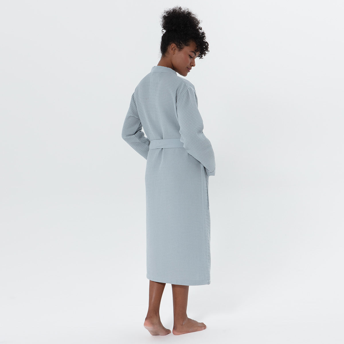 1039 Women’s Lightweight Kimono Waffle Spa Robe