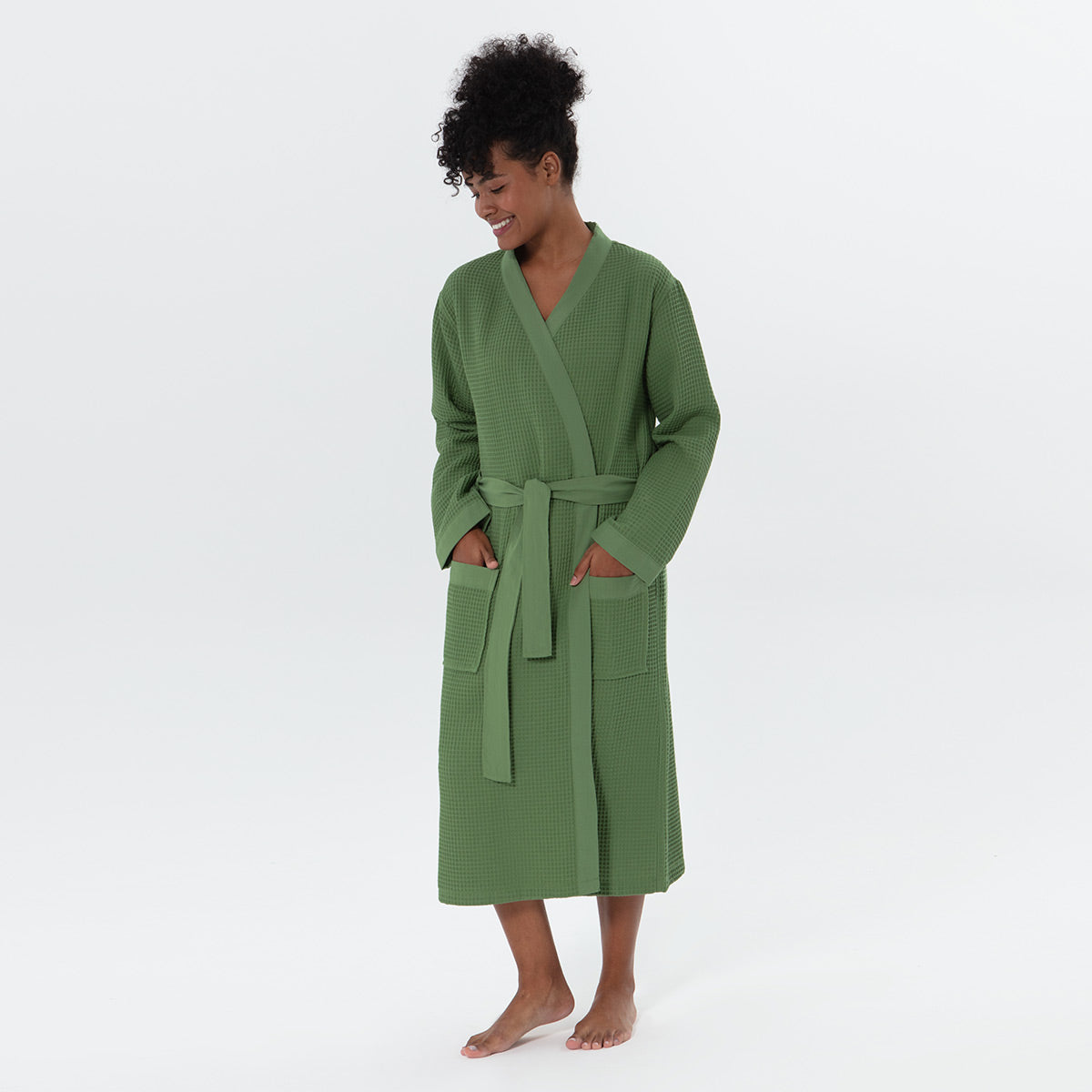 1039 Women’s Lightweight Kimono Waffle Spa Robe