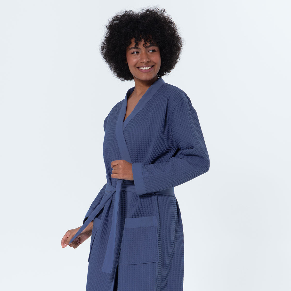 1039 Women’s Lightweight Kimono Waffle Spa Robe