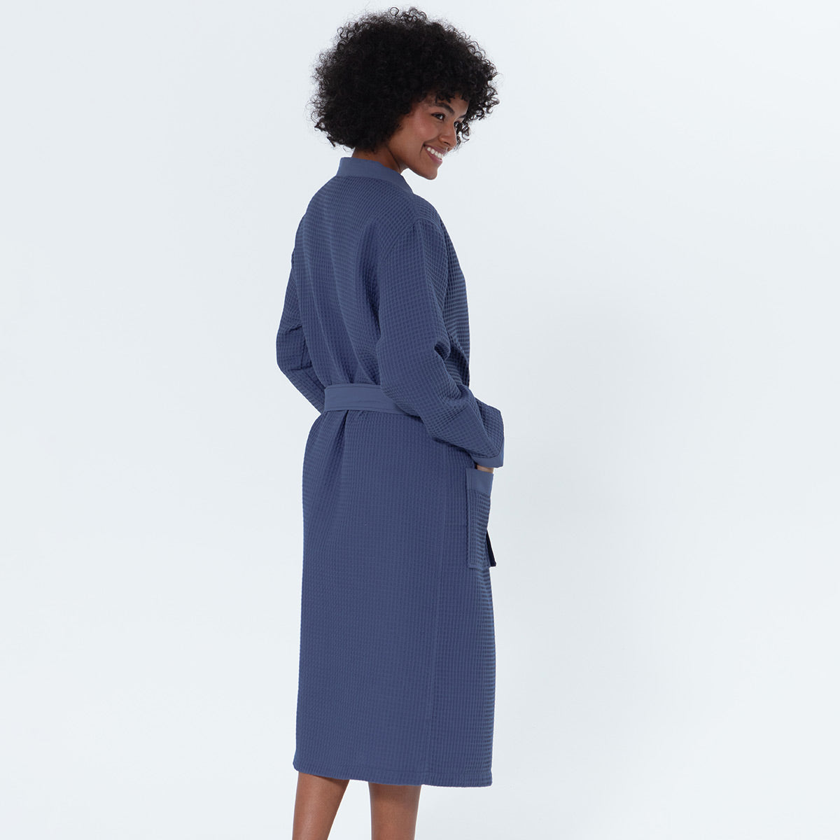 1039 Women’s Lightweight Kimono Waffle Spa Robe