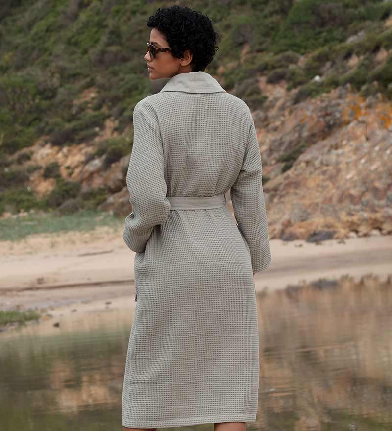 1035 Women’s Lightweight Waffle Spa Robe with Shawl Collar